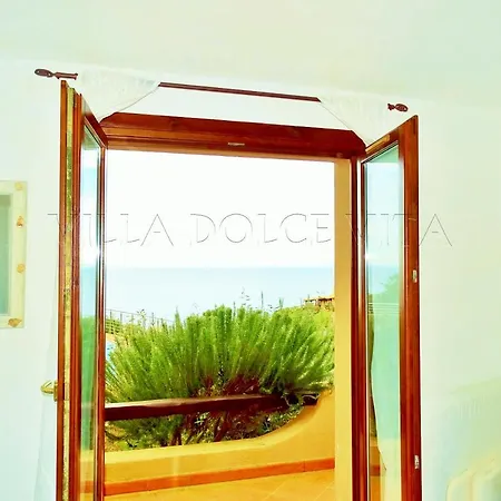 Dolce *